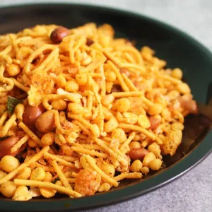 Madras Mixture 3 SriVaraha Foods Madras Mixture மெட்ராஸ் மிக்சர் 200g