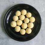 SriVaraha Foods Maladu Maa Ladoo Maa Laddu Sweets மாலாடு 150g